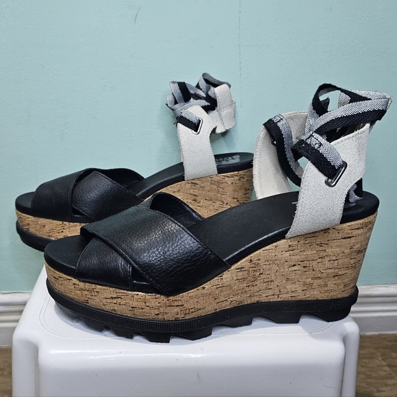 SOREL Joanie II Hi Ankle Lace Up Black Leather Wedge Sandals sz 10 - Picture 8 of 12